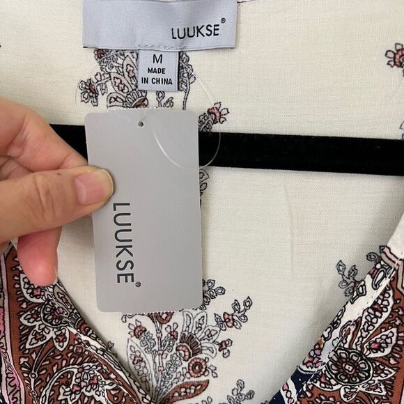 Luukse Boho Paisley Print Ruffle Hem Top - Size Medium - Picture 5 of 6